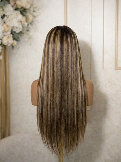 Lavish Colour Studio - Highlighted Queen